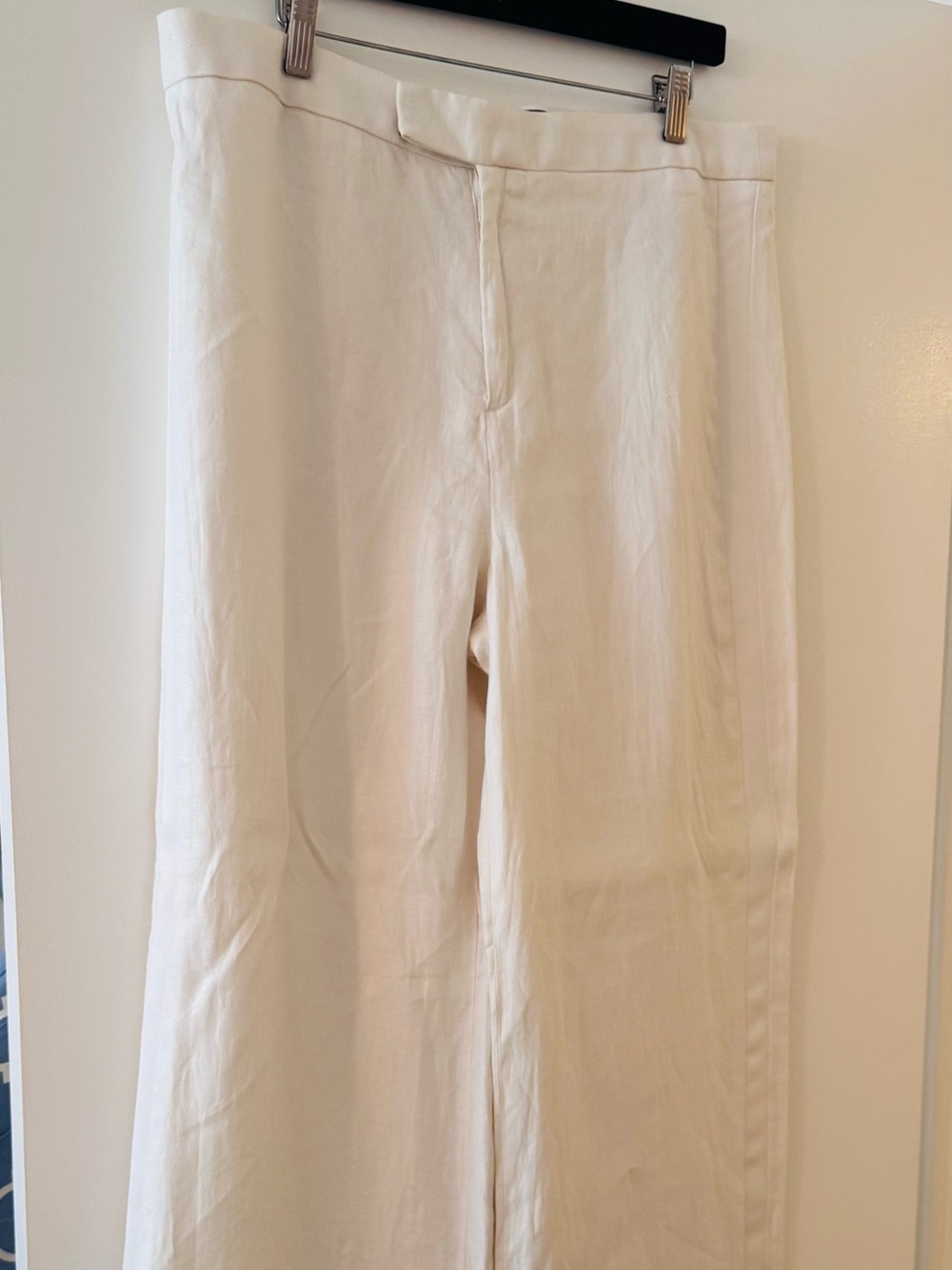 Never worn. Banana Republic Women's Cream Wide-Leg Linen Pants